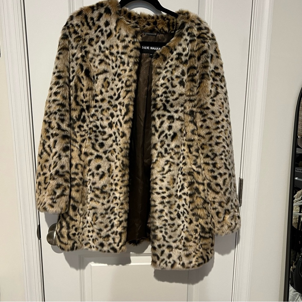 Steve Madden faux fur leopard coat Small